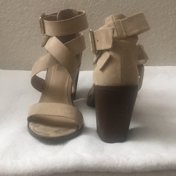 Forever 21 Suede Heels - Picture 3 of 4